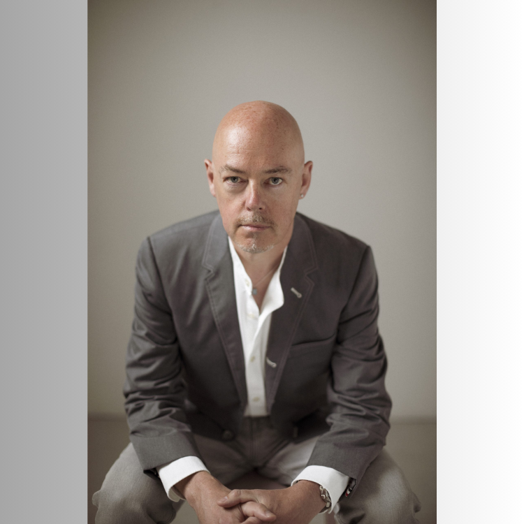 Chân dung tác giả John Boyne